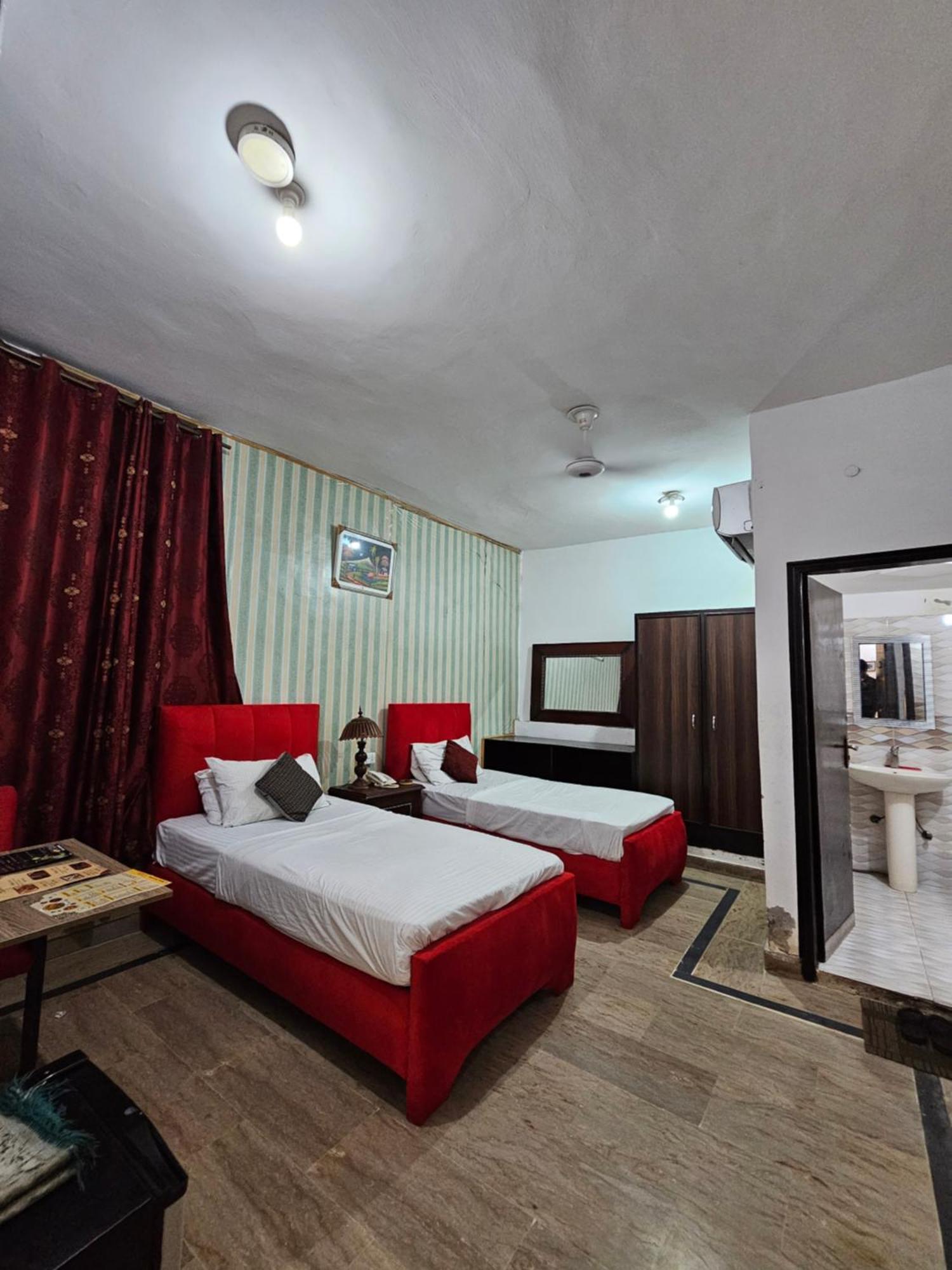 Hotel Tulip Inn, Gulberg Lahore Kamer foto