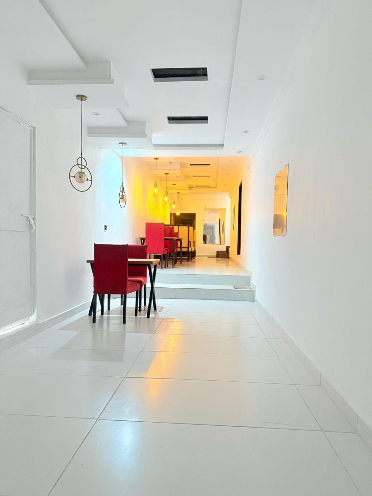 Hotel Tulip Inn, Gulberg Lahore Buitenkant foto